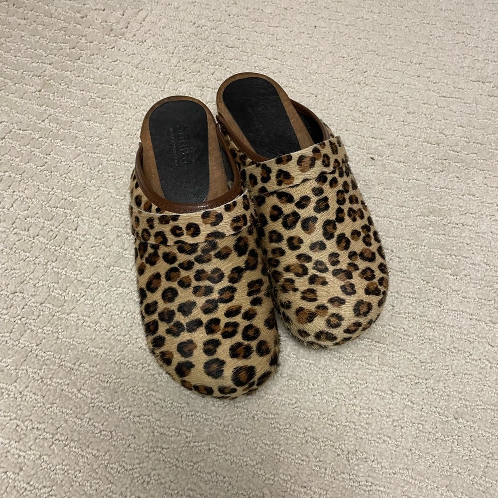 Sanita Womens Clogs Size 38 / 8 calf hair